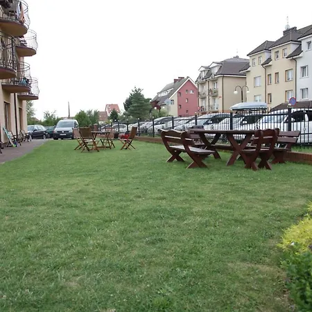 Piast Nocleg ze śniadaniem Rewal